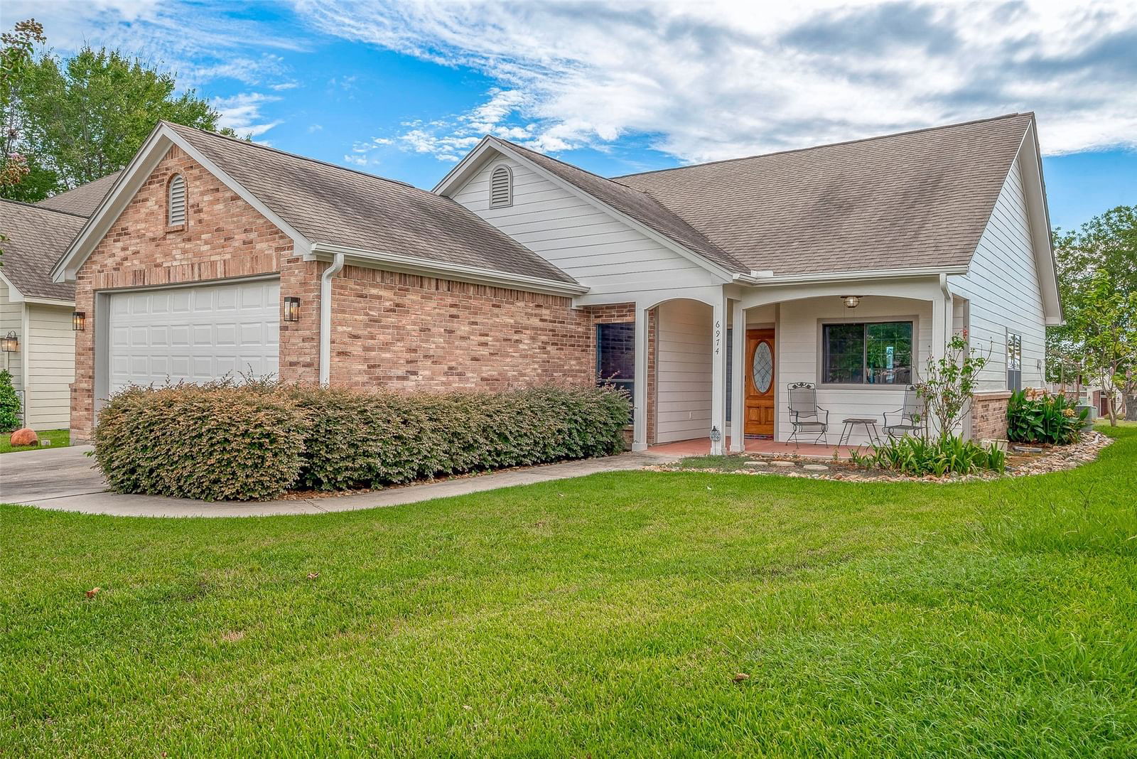 Real estate property located at 6974 Gentle Breeze, Montgomery, Seven Coves, Willis, TX, US