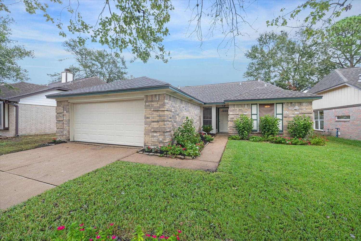 Real estate property located at 15018 Ringfield, Harris, Yorktown Colony, Houston, TX, US