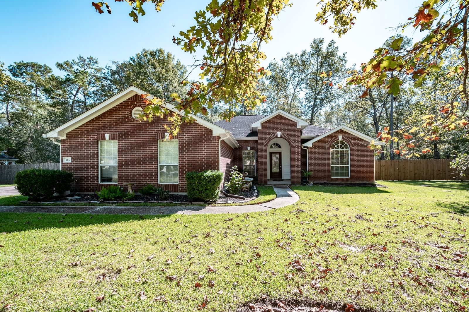 Real estate property located at 206 Private Road 635, Liberty, Oaks Of Trinity, Sec 1, Dayton, TX, US