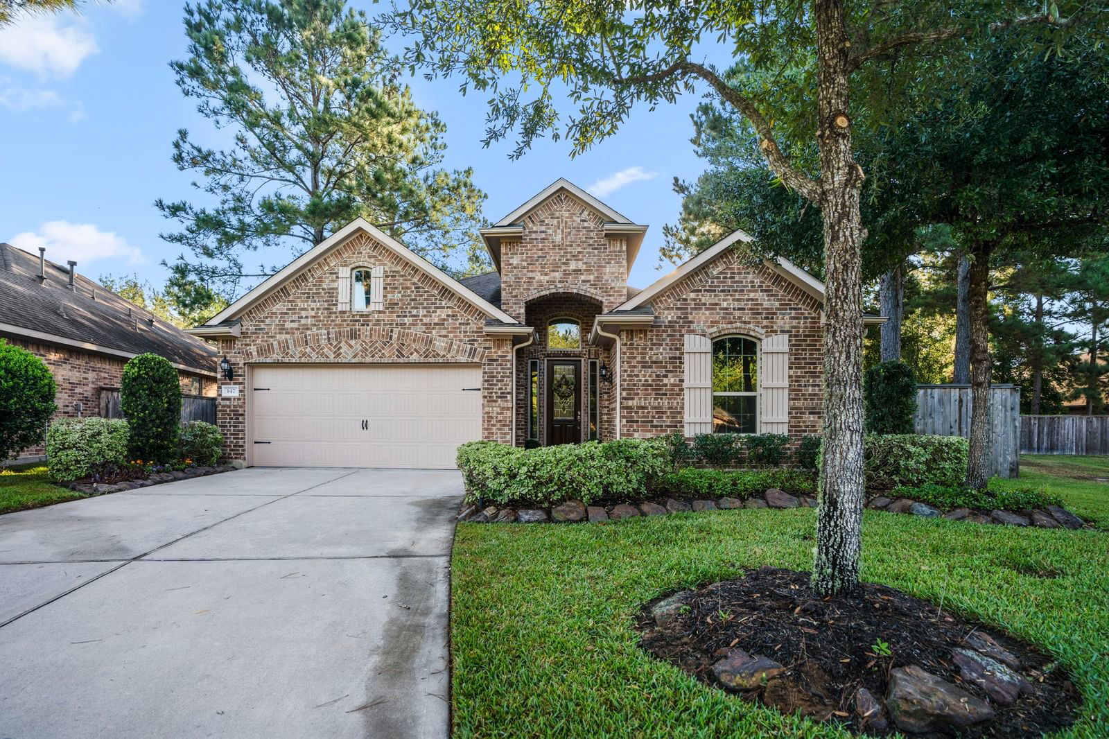 Real estate property located at 147 Claret Cup, Montgomery, Bonterra At Woodforest 01, Montgomery, TX, US