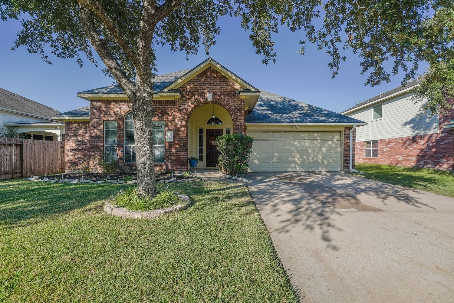 Real estate property located at 1912 Plum Falls, Brazoria, Pearland, TX, US