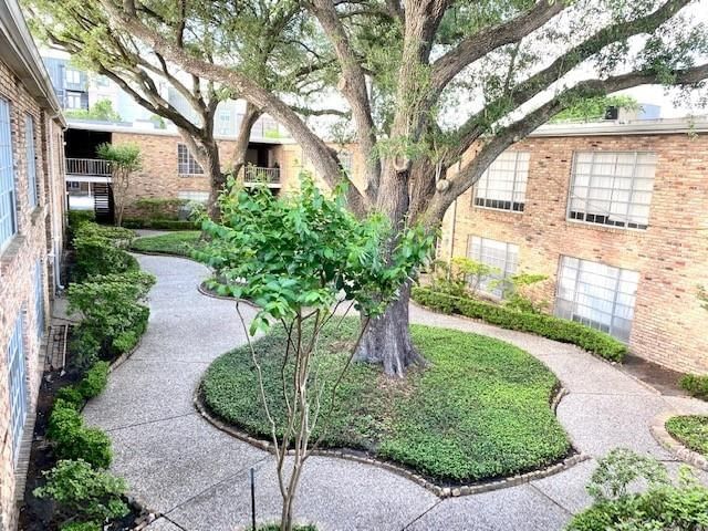 Real estate property located at 2101 Fountain View #68, Harris, Courtyards 03 Fountains, Houston, TX, US