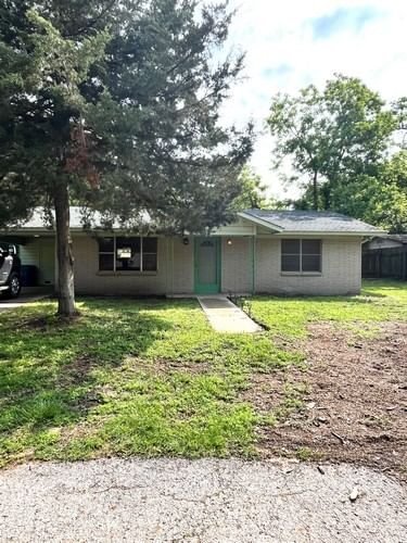 Real estate property located at 208 Jewell, Leon, Post Oak Sub, Centerville, TX, US