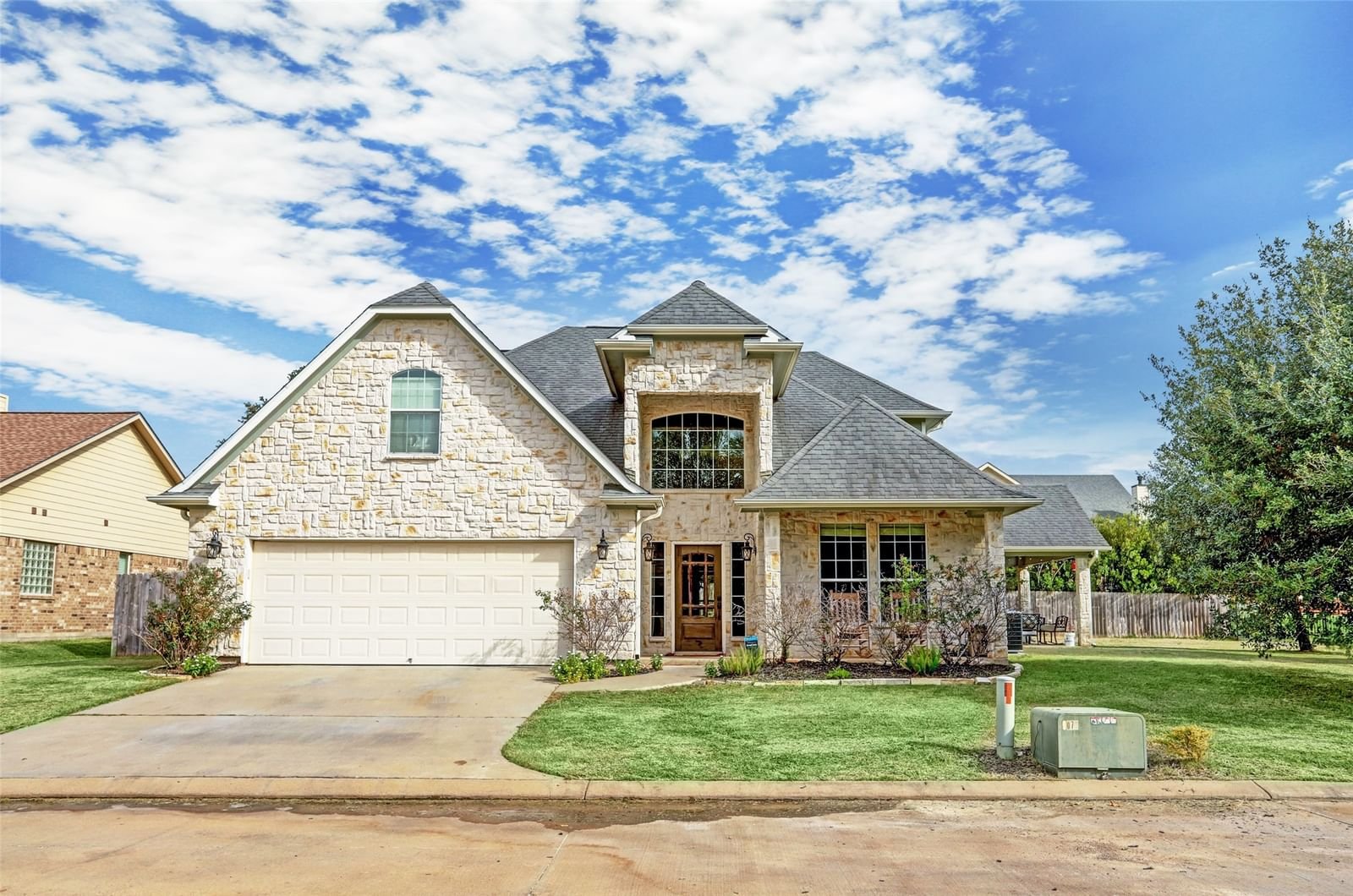 Real estate property located at 5 Briar Patch, Austin, Briarwood Sub, Bellville, TX, US