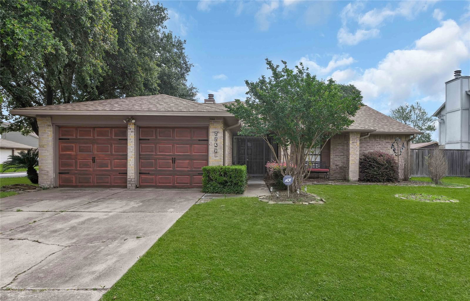 Real estate property located at 8826 Parkcrest Forest, Harris, Inwood North, Houston, TX, US