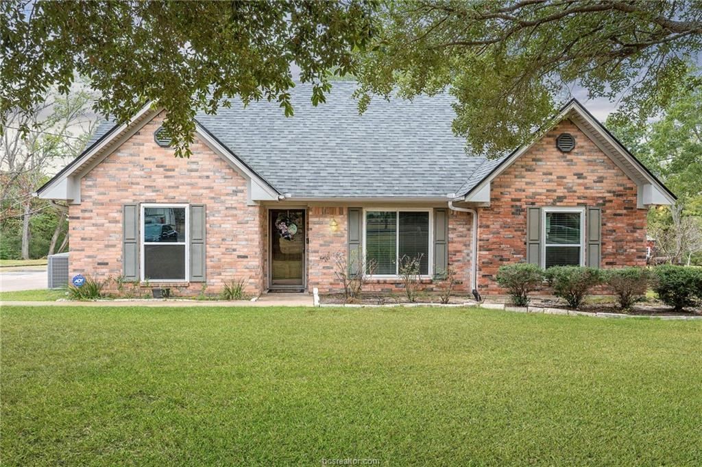 Real estate property located at 2007 Pinewood, Brazos, Rockwood Park Estates, Bryan, TX, US