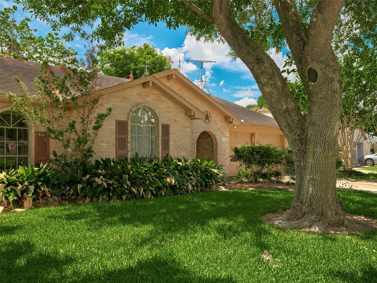 Real estate property located at 13523 Knottinghill, Fort Bend, Sugar Land, TX, US