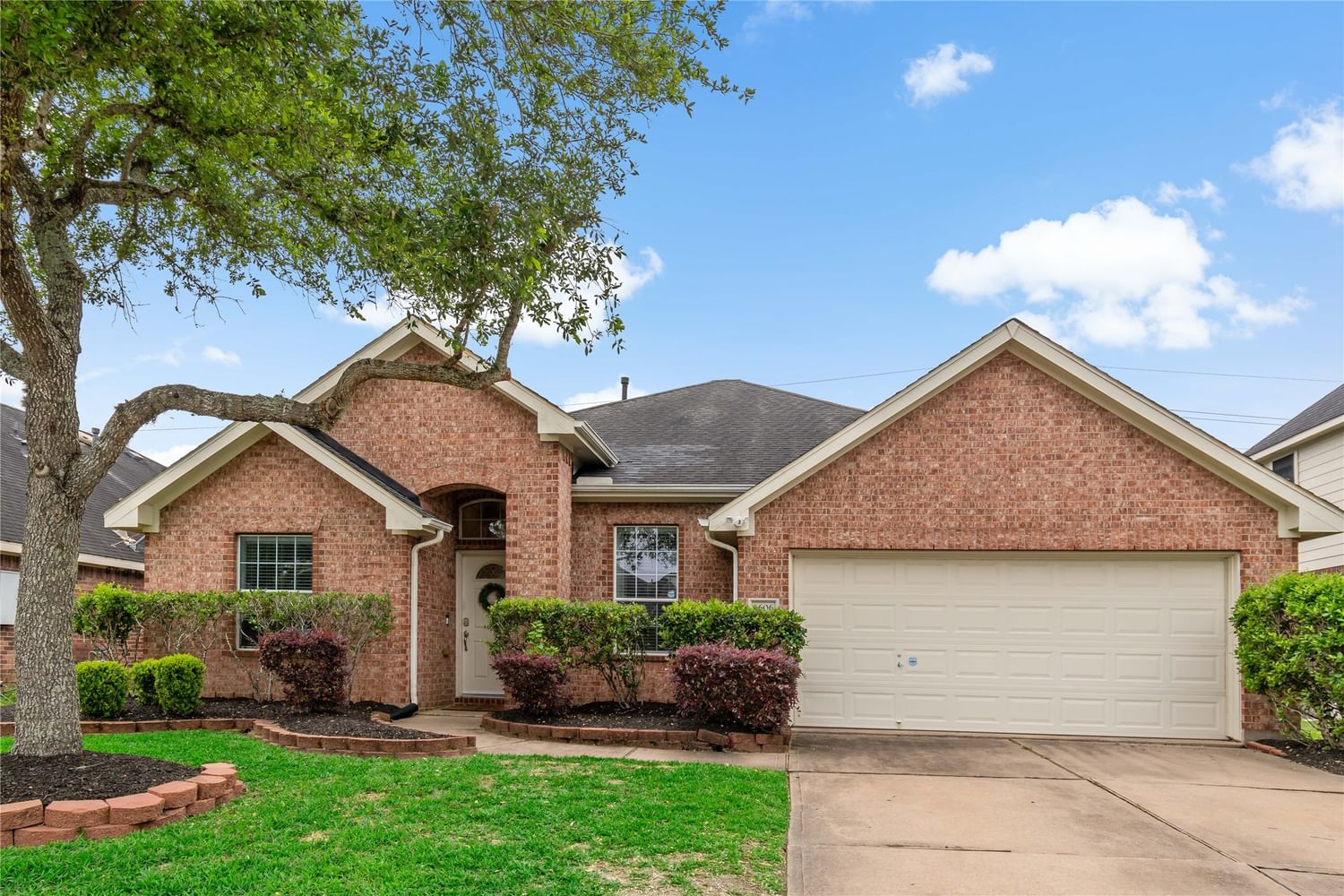 Real estate property located at 2606 Dawn River, Brazoria, Avalon Terrace Sec 1, Pearland, TX, US