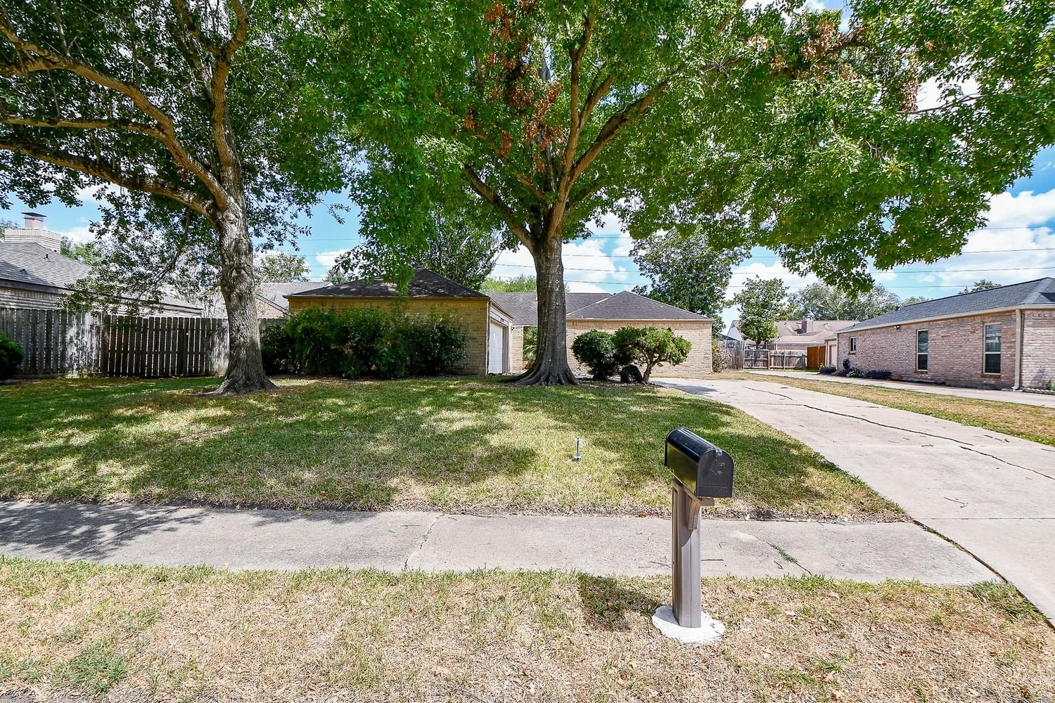 Real estate property located at 7107 Las Brisas, Harris, Houston, TX, US
