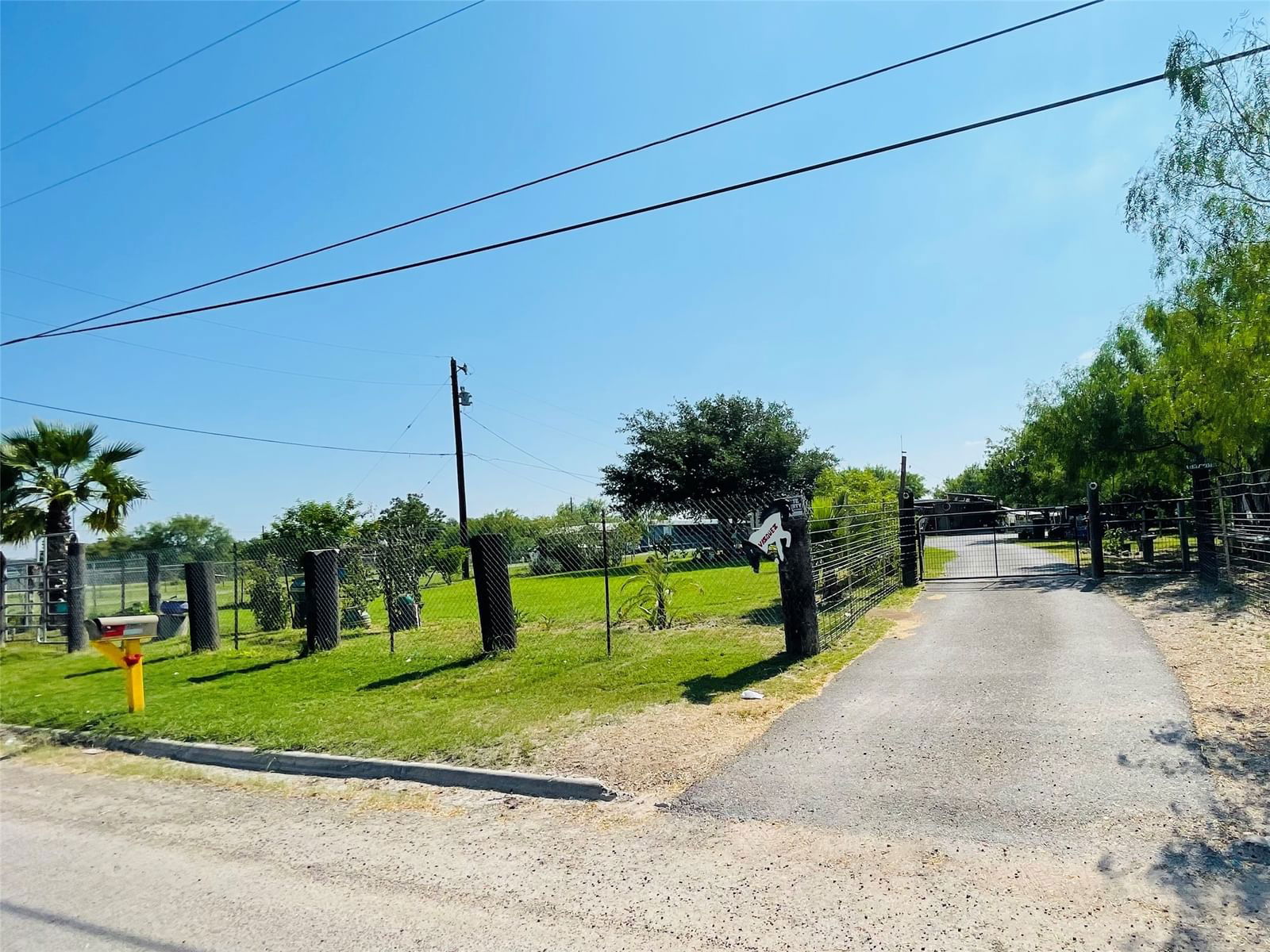 Real estate property located at 6716 Loma, Hidalgo, Cielo Azul Ut 3, Weslaco, TX, US