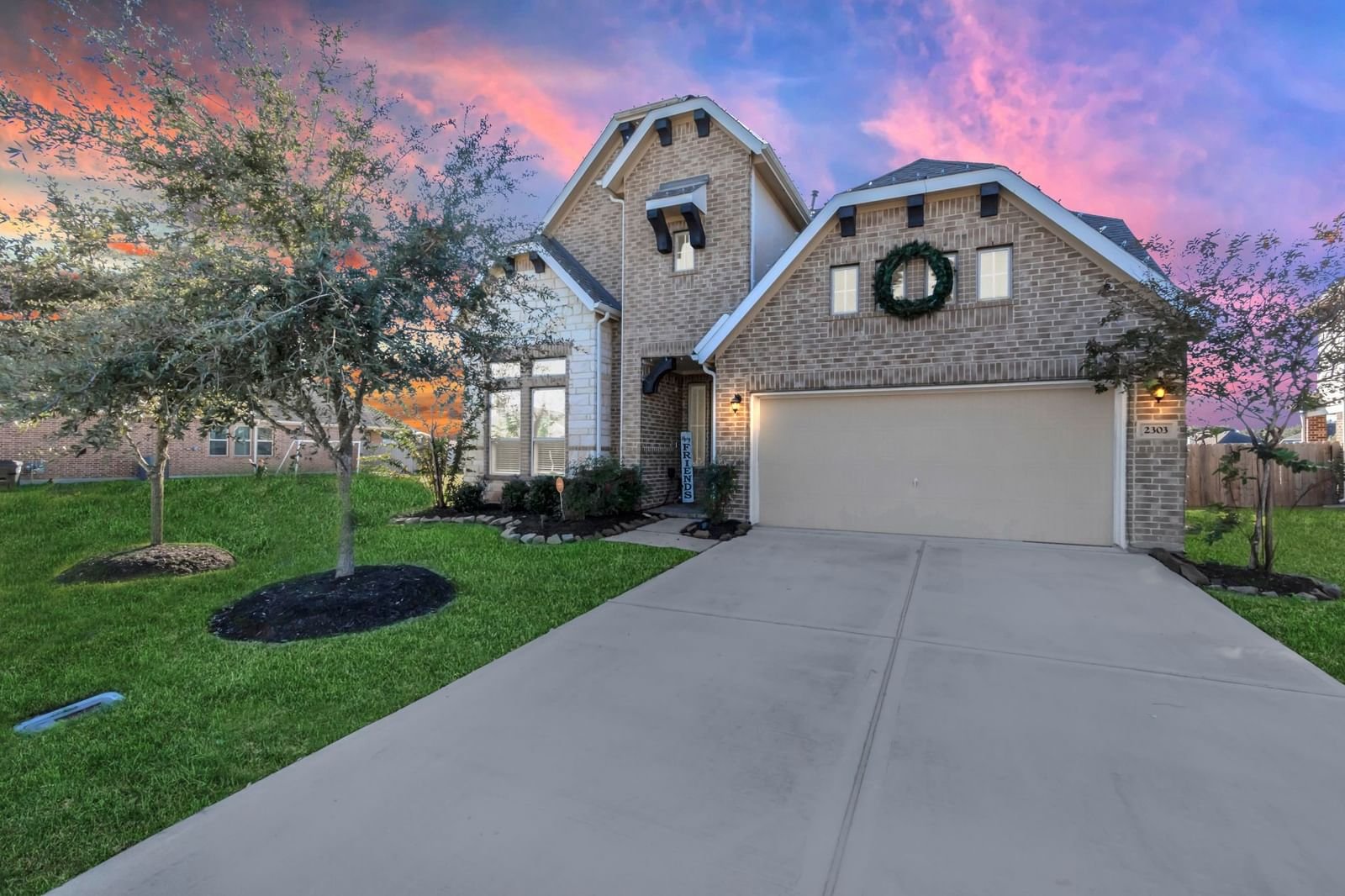 Real estate property located at 2303 Leonetti, Fort Bend, Kingdom Heights, Rosenberg, TX, US