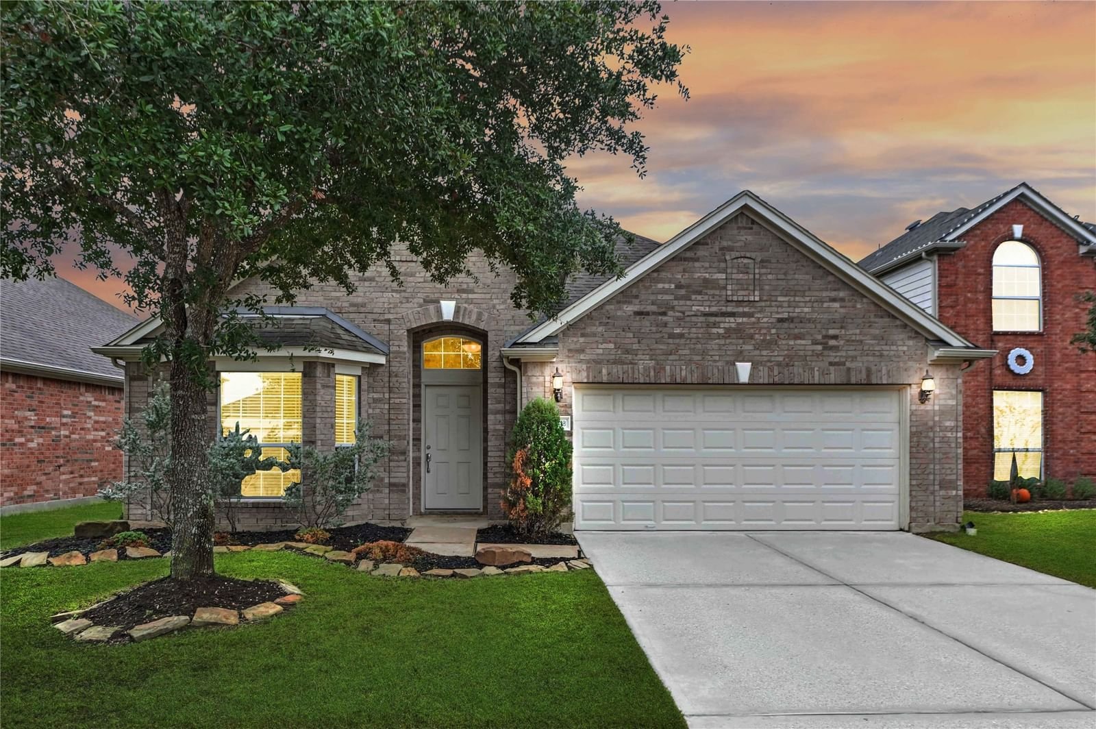 Real estate property located at 30418 Sunset Falls, Montgomery, Canyon Gate At Legends Ranch, Spring, TX, US
