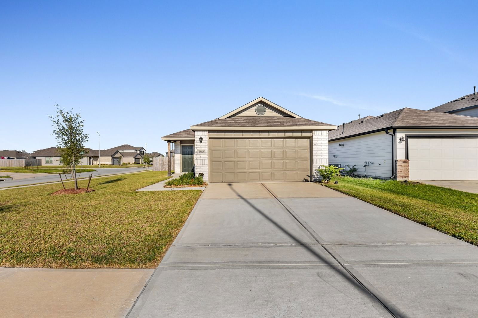 Real estate property located at 10530 Vinca Minor, Harris, Wayside Village, Houston, TX, US