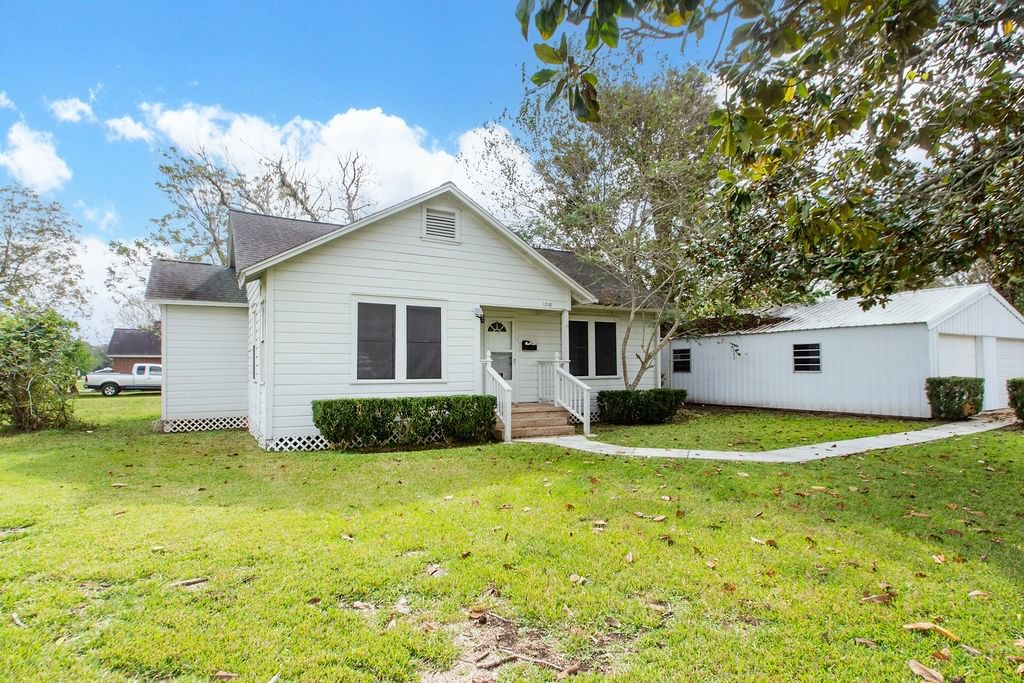 Real estate property located at 1210 Avenue A, Brazoria, S/D Trs A-B-D-E-H, Sweeny, TX, US