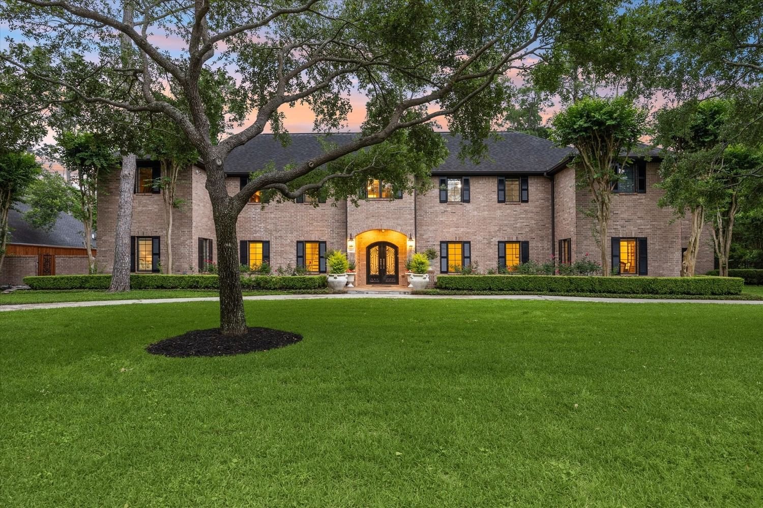 Real estate property located at 11407 Holidan, Harris, Chestwood Sec 02, Houston, TX, US