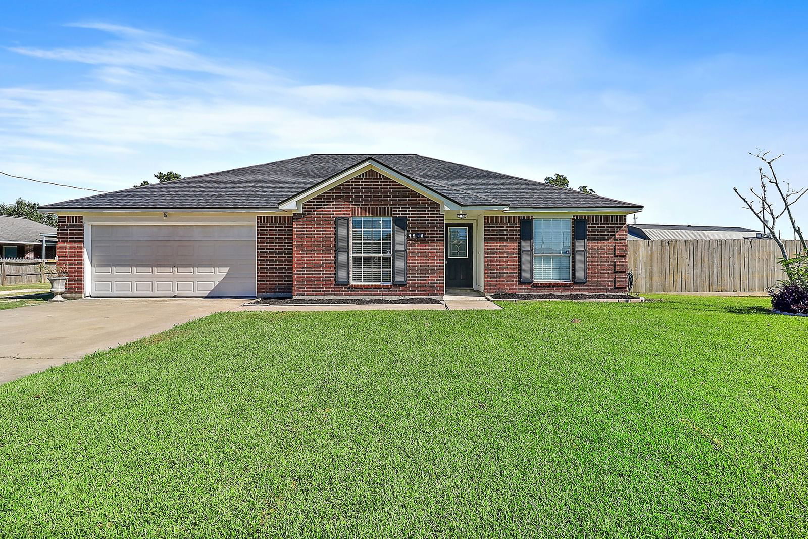 Real estate property located at 4518 Sarah, Chambers, Hackberry Creek Sec 01, Baytown, TX, US