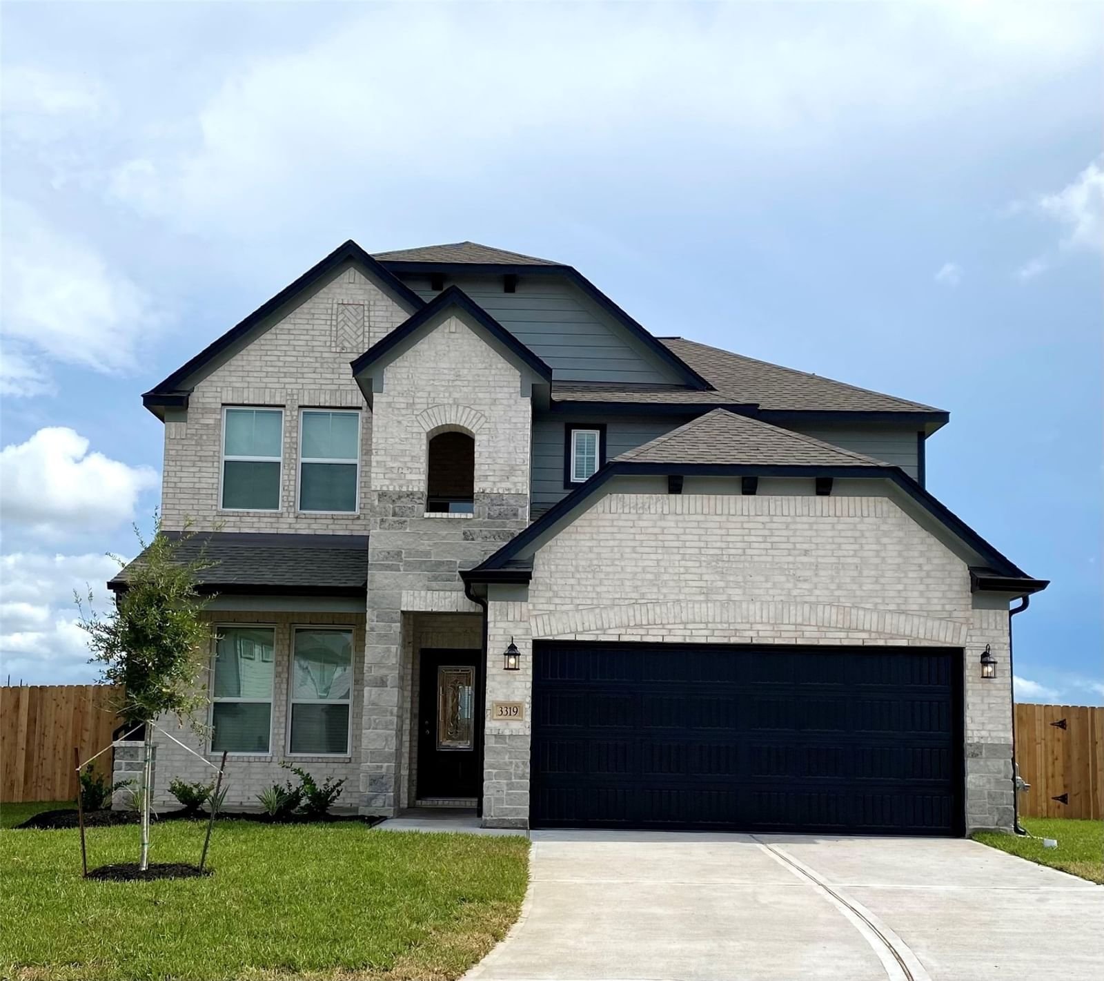 Real estate property located at 3319 Owl Hollow Dr, Fort Bend, Briarwood Crossing Sec 14, Rosenberg, TX, US