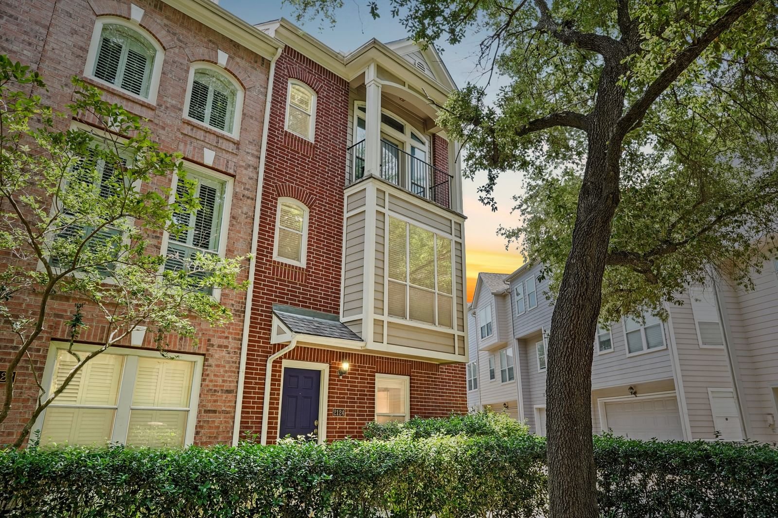 Real estate property located at 2124 Gillette, Harris, Sutton-Gillette T/H, Houston, TX, US