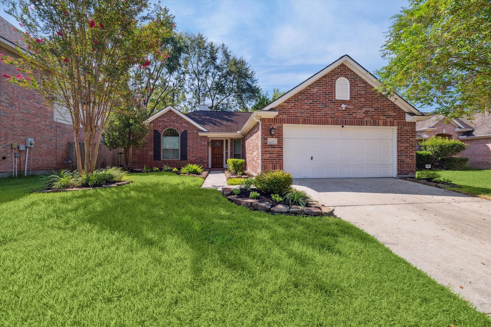 Real estate property located at 1730 Whispering Forest, Harris, Kingwood Place Village, Kingwood, TX, US