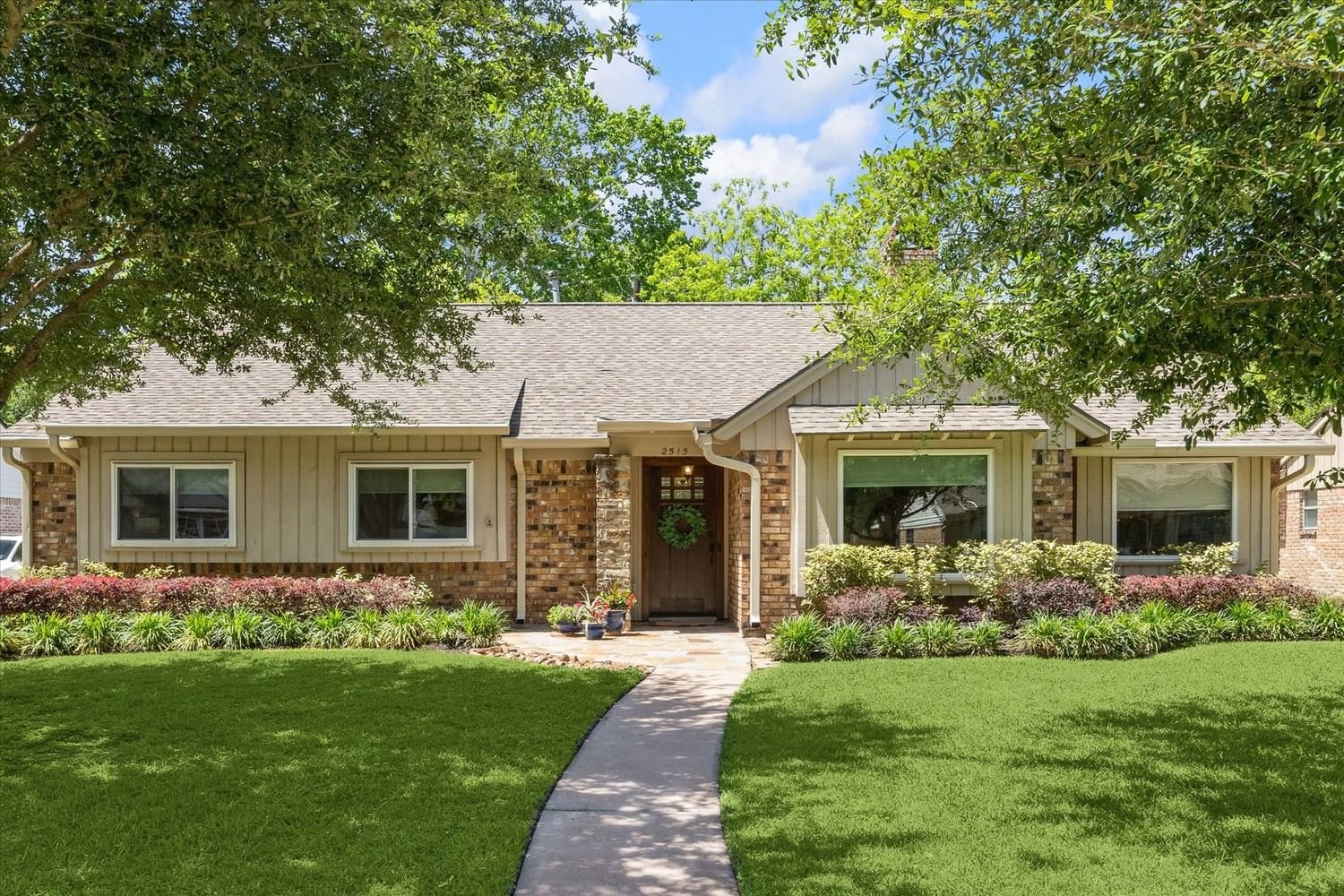 Real estate property located at 2515 Pine Village, Harris, Spring Shadows, Houston, TX, US
