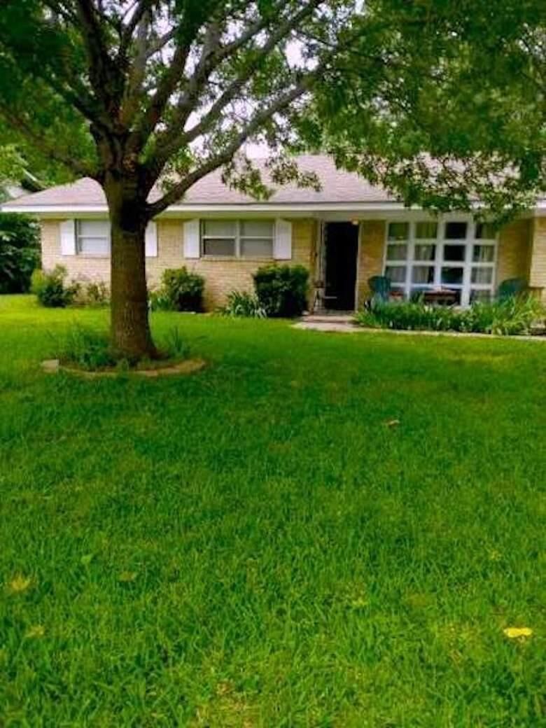 Real estate property located at 1213 Hillside, Cooke, Hillcrest Add, Gainesville, TX, US