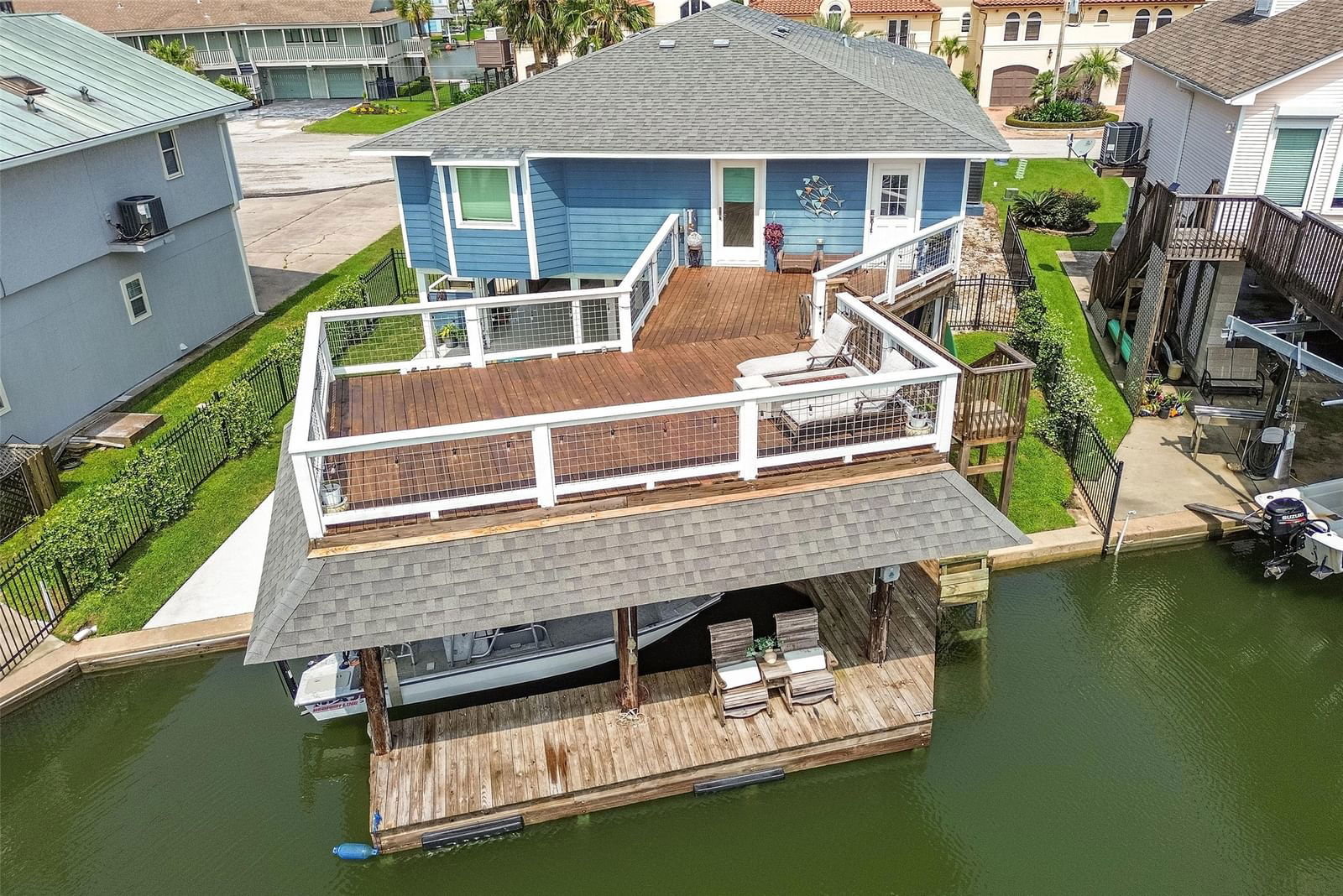 Real estate property located at 214 Sampan, Galveston, Tiki Island 5b, Tiki Island, TX, US