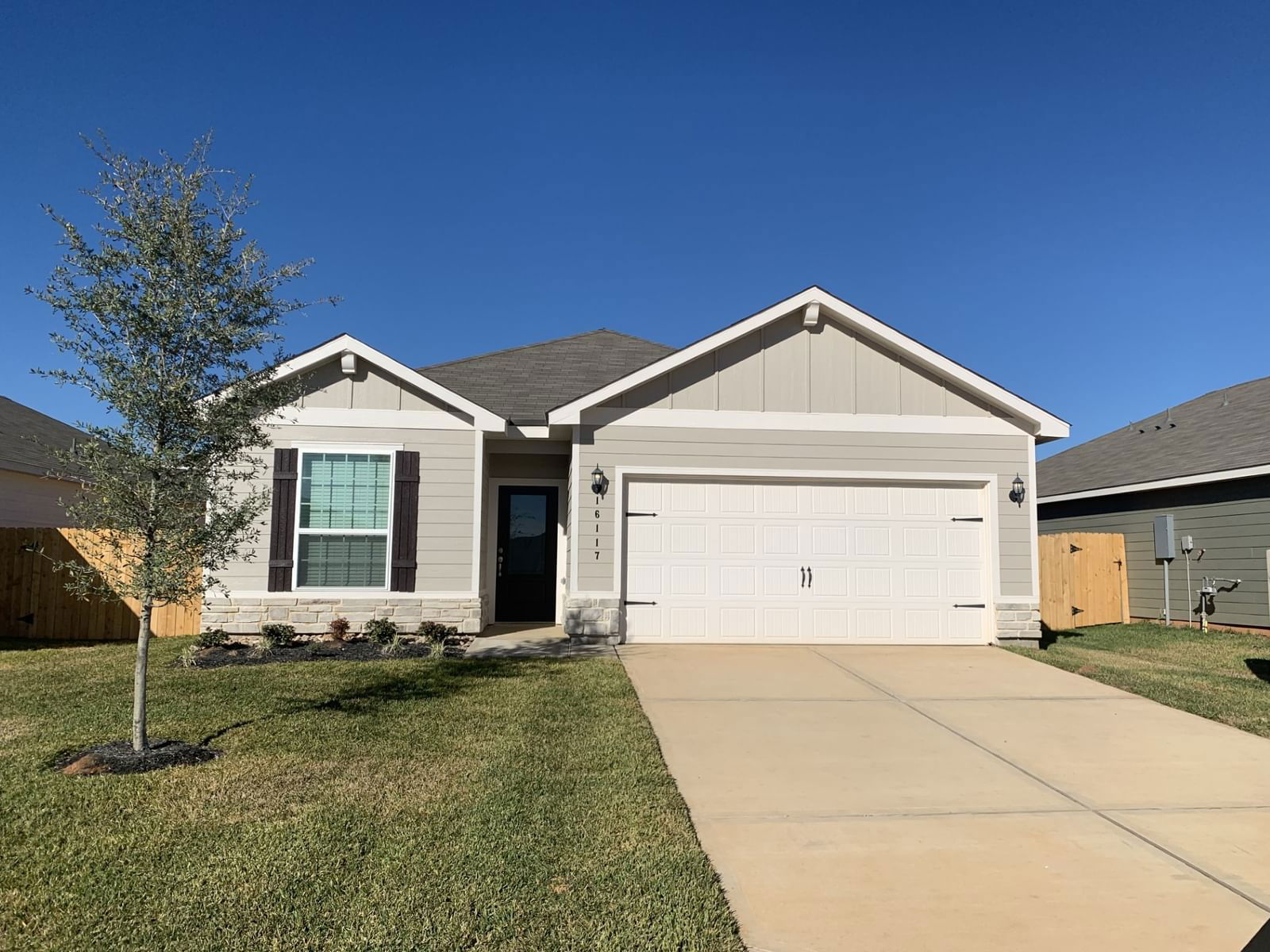 Real estate property located at 16117 Sugar Falls, Montgomery, Conroe, TX, US