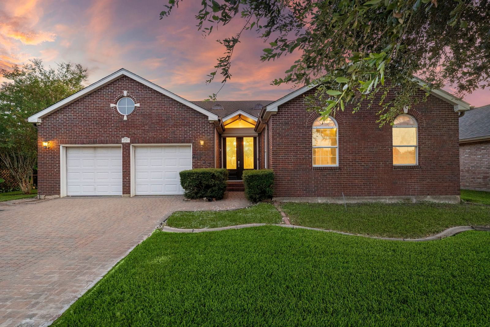 Real estate property located at 2707 Peach Hollow, Brazoria, Countryplace Sec 2, Pearland, TX, US