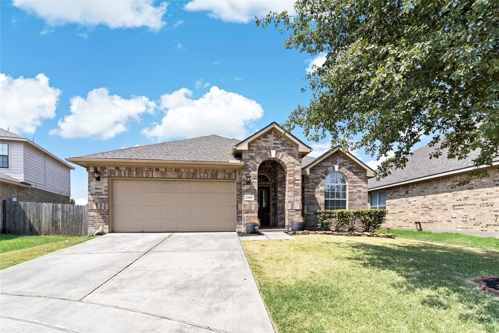 Real estate property located at 23307 Pine Ivy, Harris, Pine Trace Village Sec 01, Tomball, TX, US