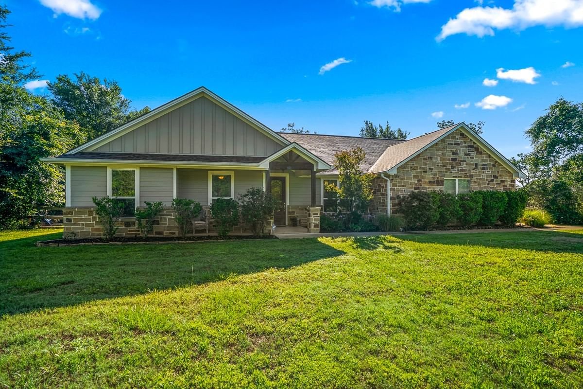 Real estate property located at 9116 King Oaks Drive, Grimes, King Oaks, Iola, TX, US
