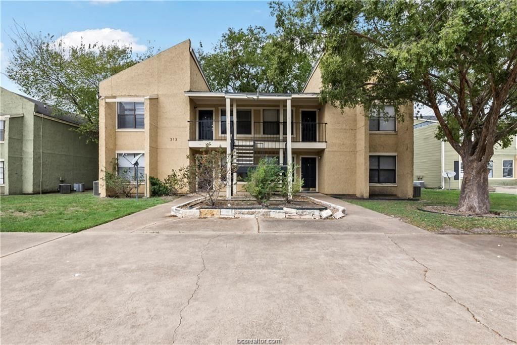 Real estate property located at 313 Manuel, Brazos, K F O, College Station, TX, US