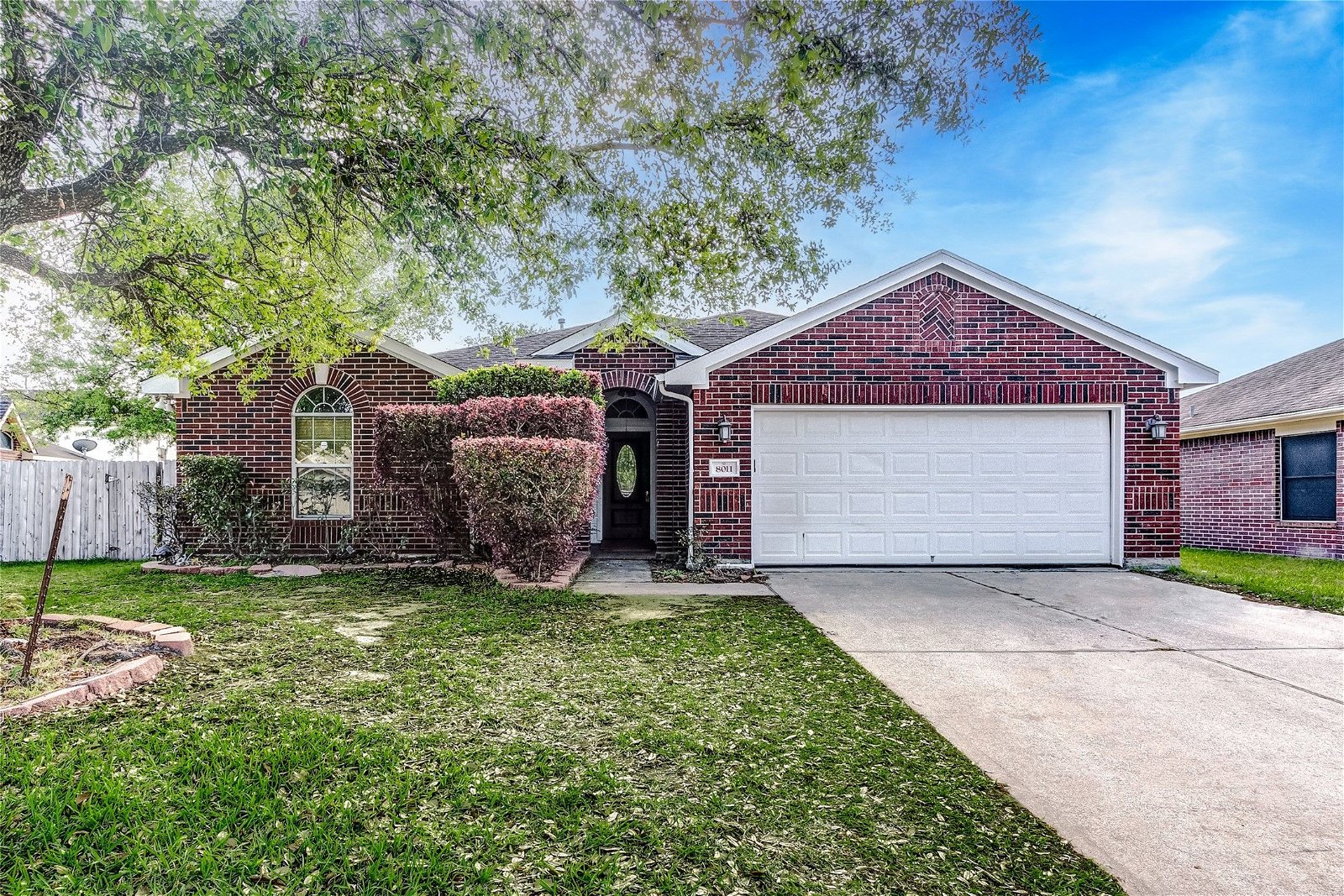 Real estate property located at 8011 Fox, Chambers, Baytown, TX, US