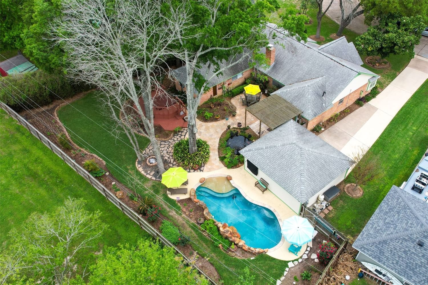 Real estate property located at 2812 Frostwood, Galveston, Sherwood Oaks 2, Dickinson, TX, US