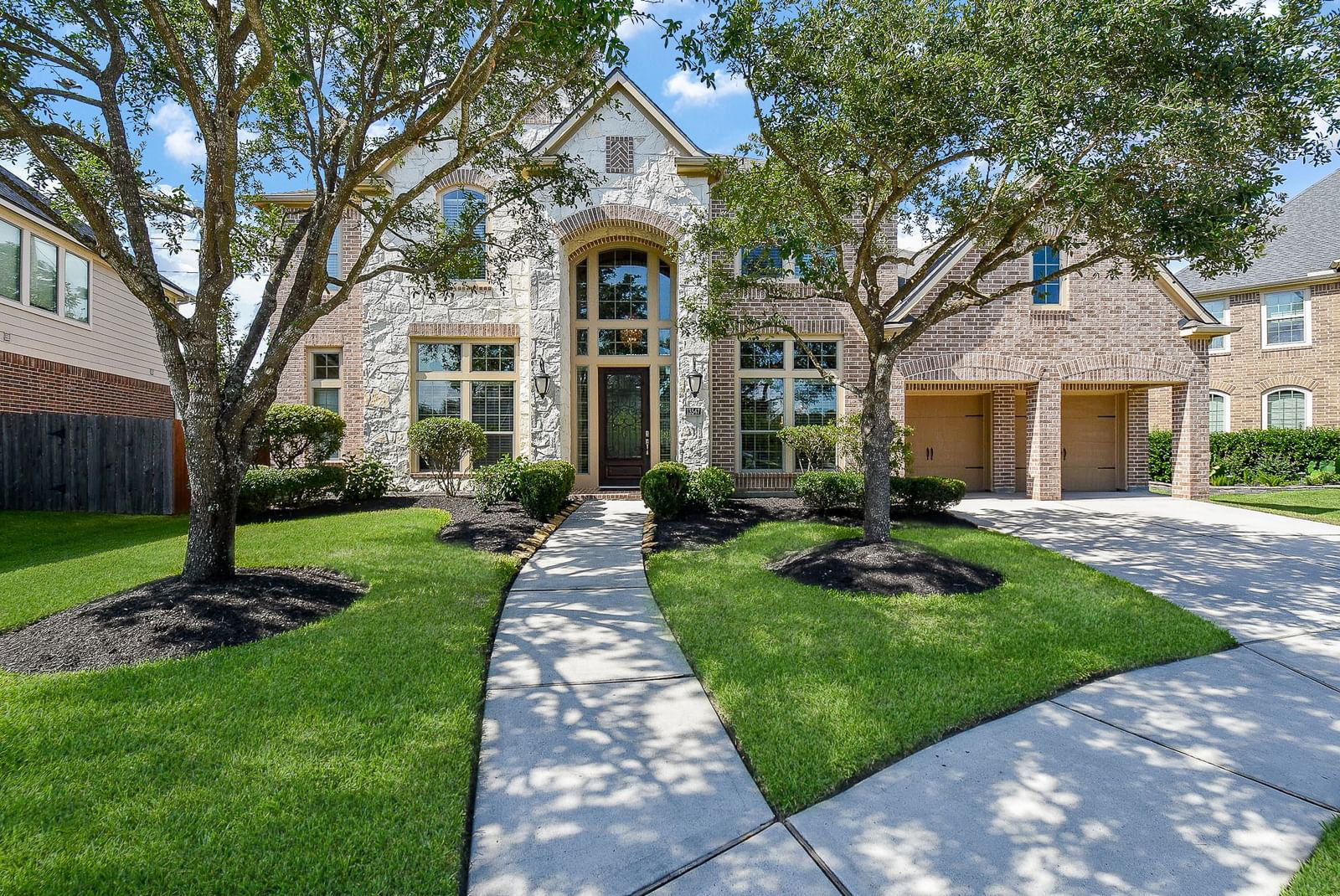 Real estate property located at 13547 Breakwater Path, Harris, Lakeshore, Houston, TX, US