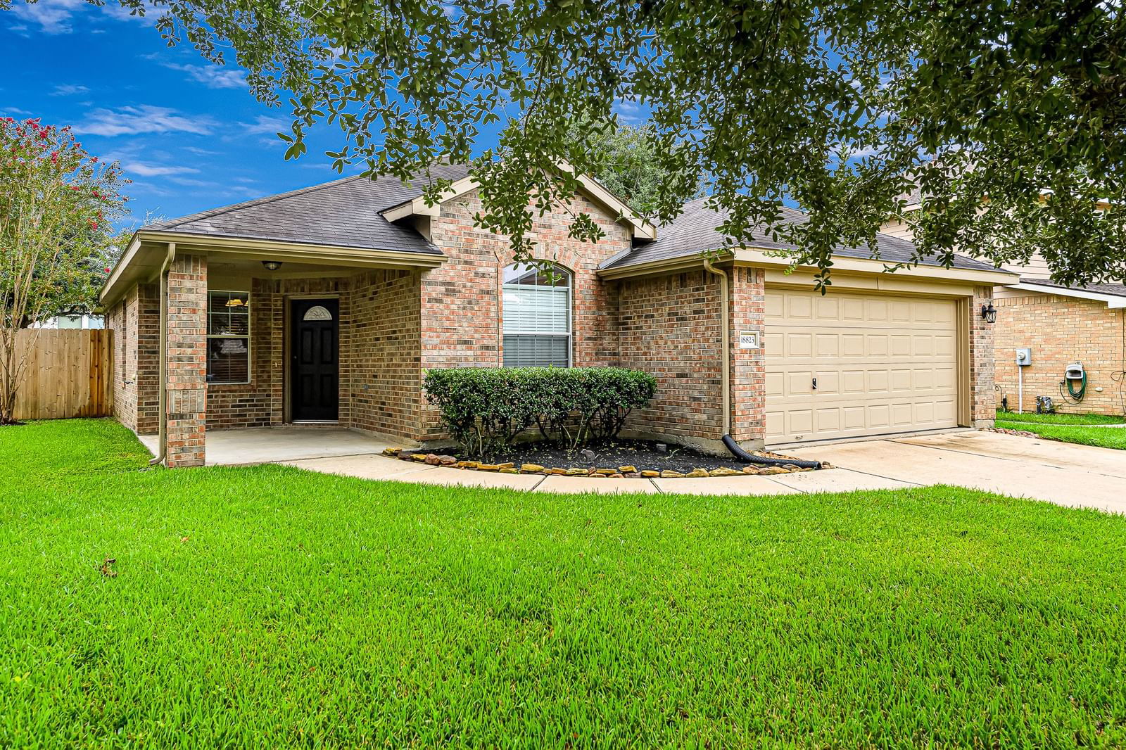 Real estate property located at 18823 Knobby Oaks, Montgomery, Glen Oaks 01, Magnolia, TX, US