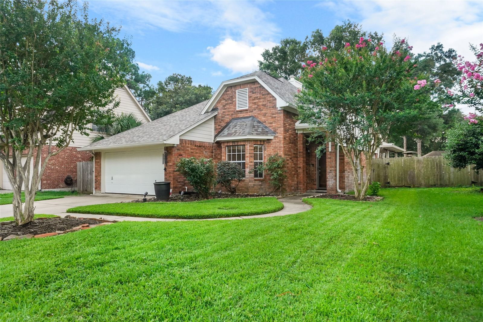 Real estate property located at 16007 Hickory Cove, Harris, Copperfield Southcreek Village, Houston, TX, US