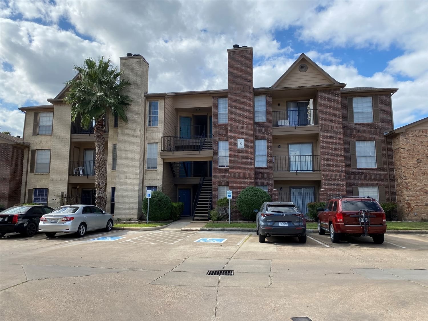 Real estate property located at 2121 Hepburn #817, Harris, Montreal Place Condo Ph 02, Houston, TX, US