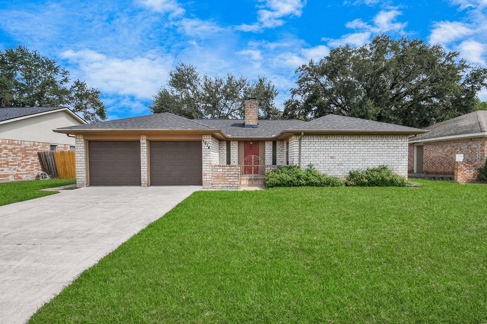 Real estate property located at 7214 Leaning Oak, Harris, Inwood Forest, Houston, TX, US