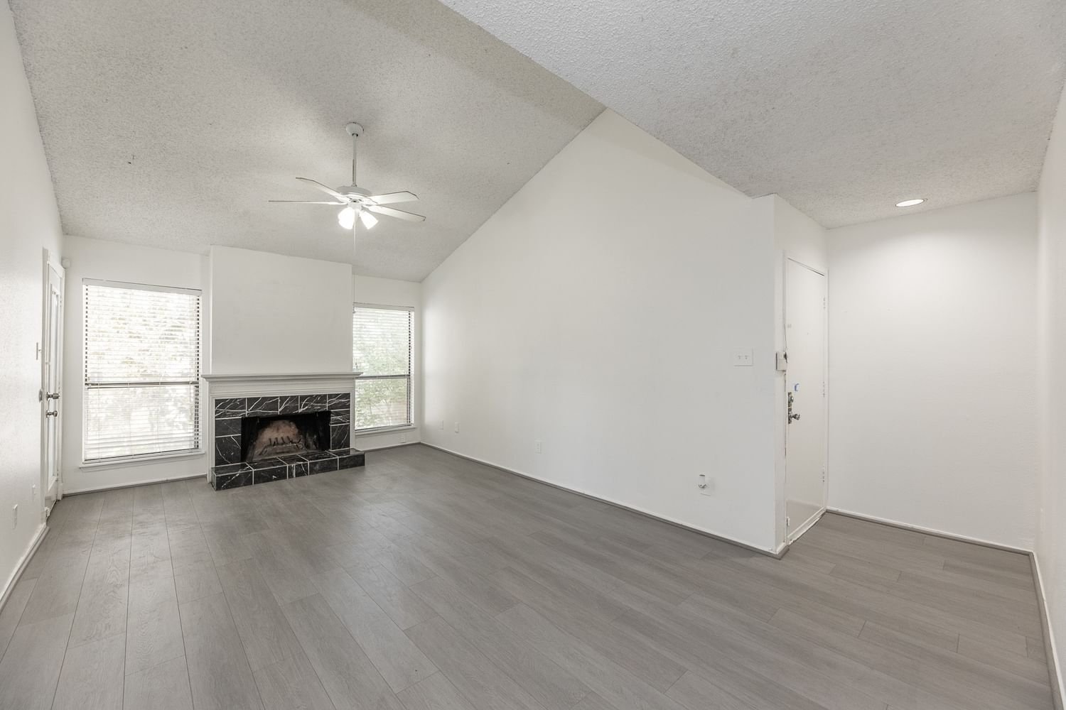 Real estate property located at 10049 Westpark #116, Harris, Idlewood Condo, Houston, TX, US