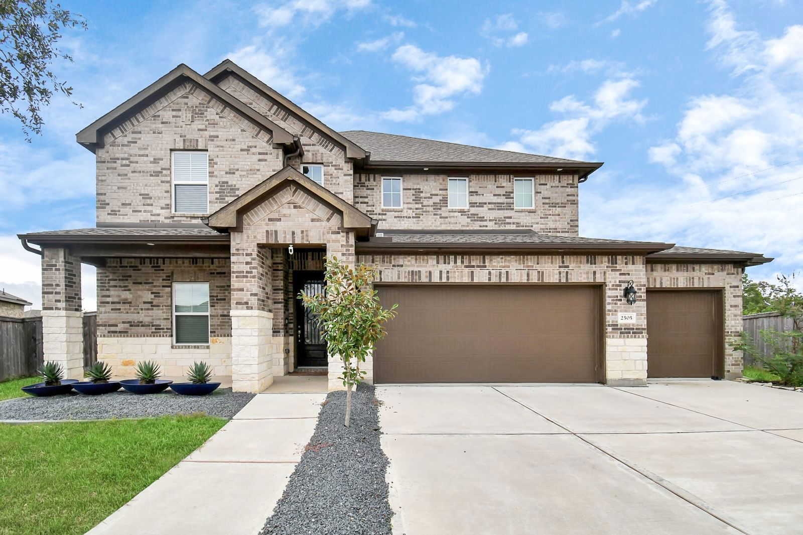 Real estate property located at 2505 Summer Indigo, Harris, Riverstone Ranch at Clear Creek, Pearland, TX, US