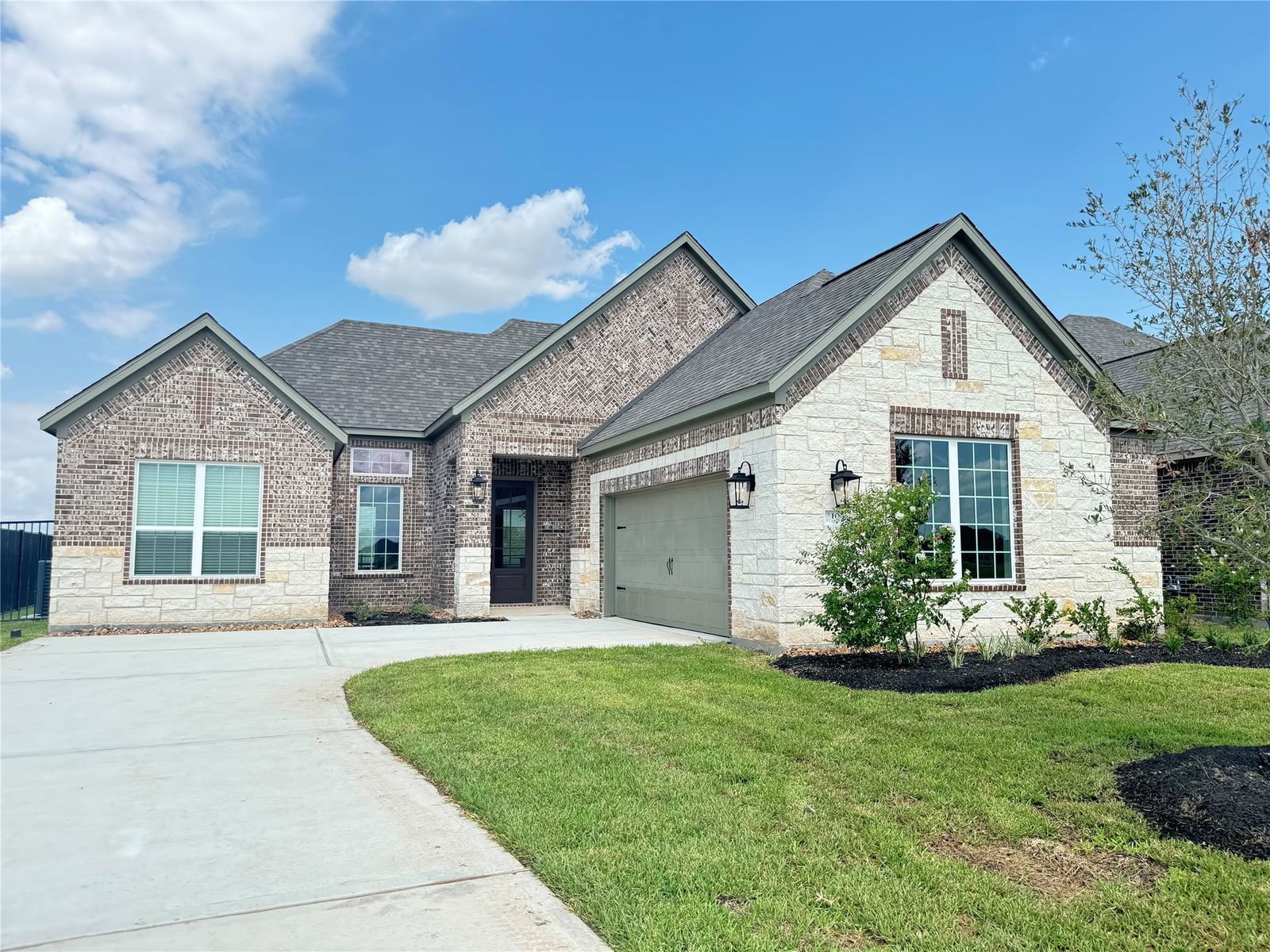 Real estate property located at 2107 Tioga View, Brazoria, Sierra Vista West, Iowa Colony, TX, US