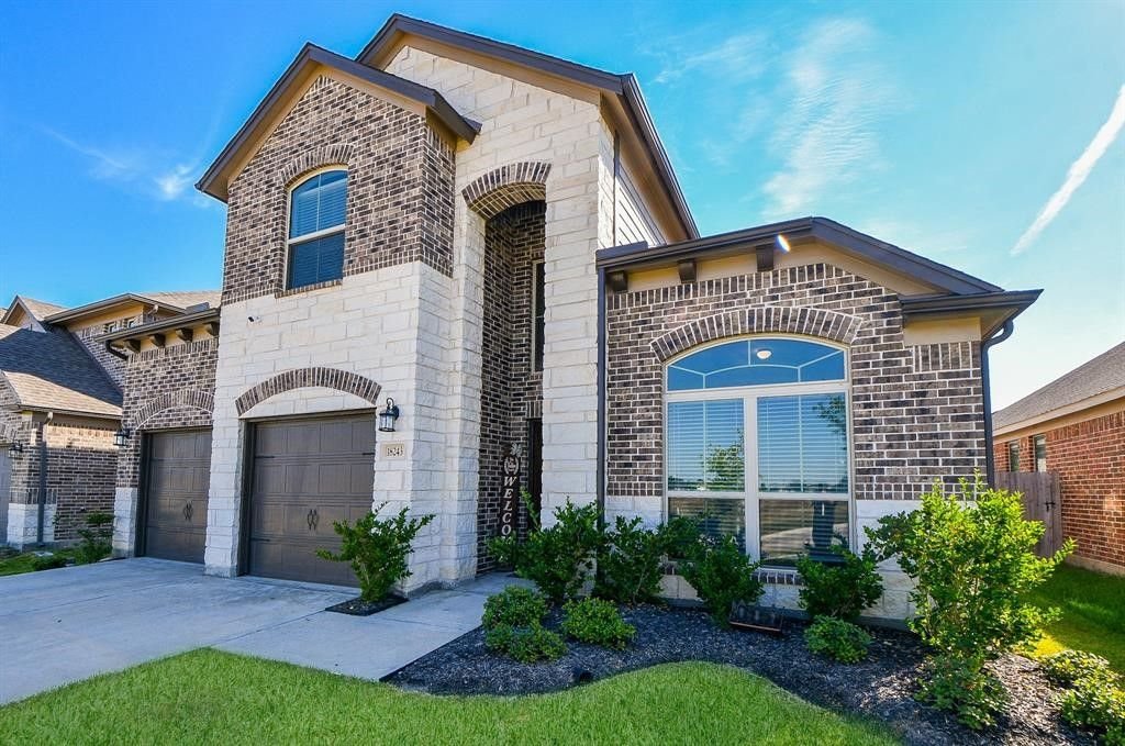 Real estate property located at 18243 Gardens End, Harris, Grand Oaks, Houston, TX, US