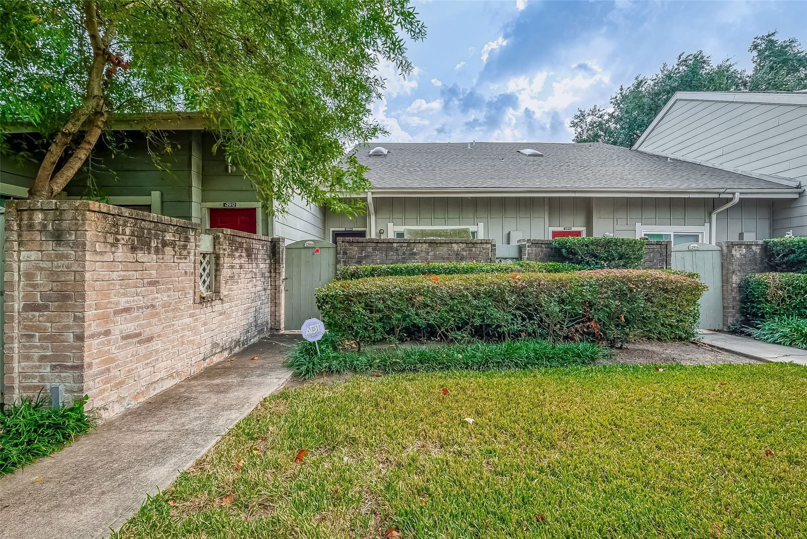 Real estate property located at 12914 Wirevine, Harris, Wildflower Green, Houston, TX, US