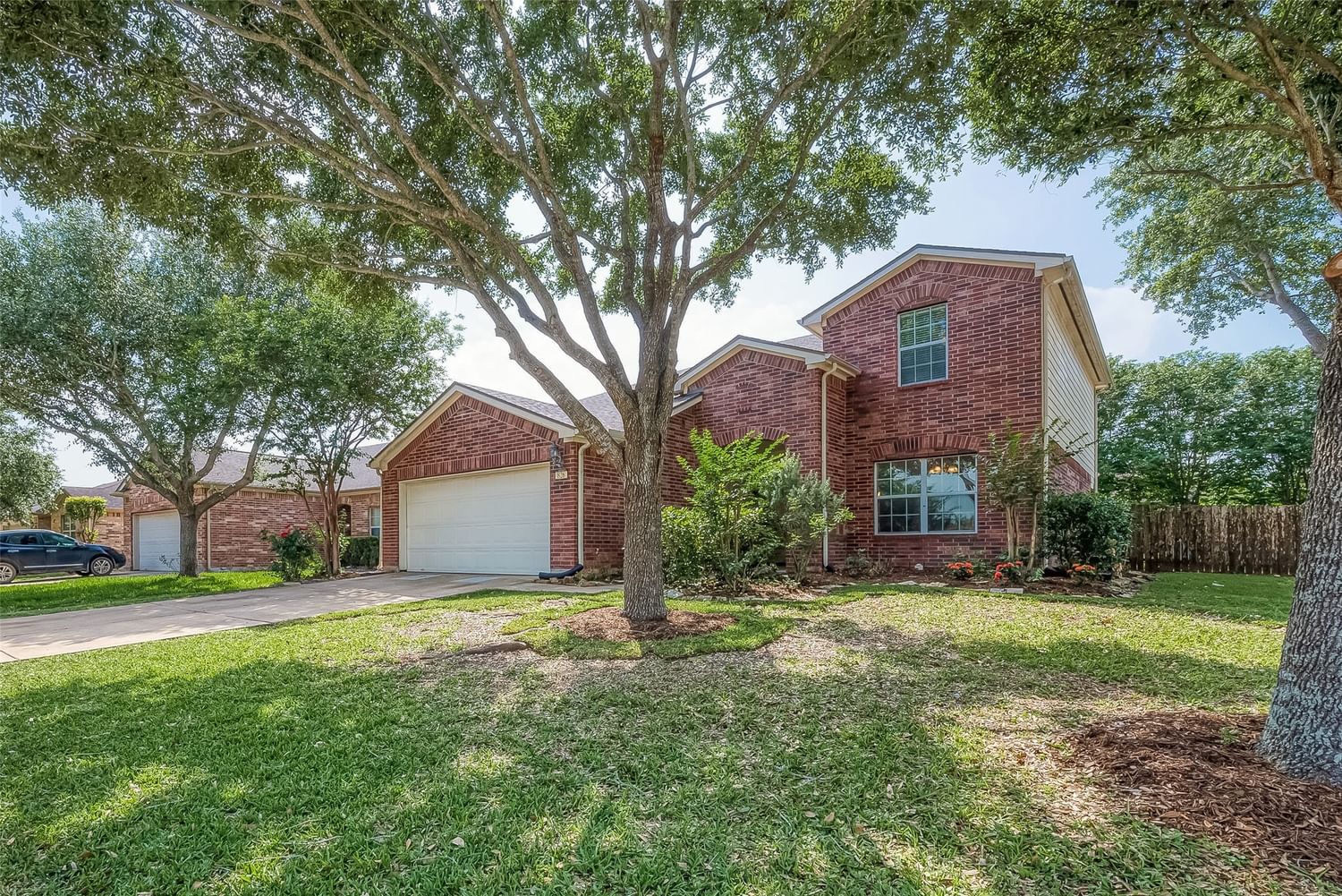 Real estate property located at 826 Honeysuckle Vine, Fort Bend, River Run At The Brazos, Rosenberg, TX, US