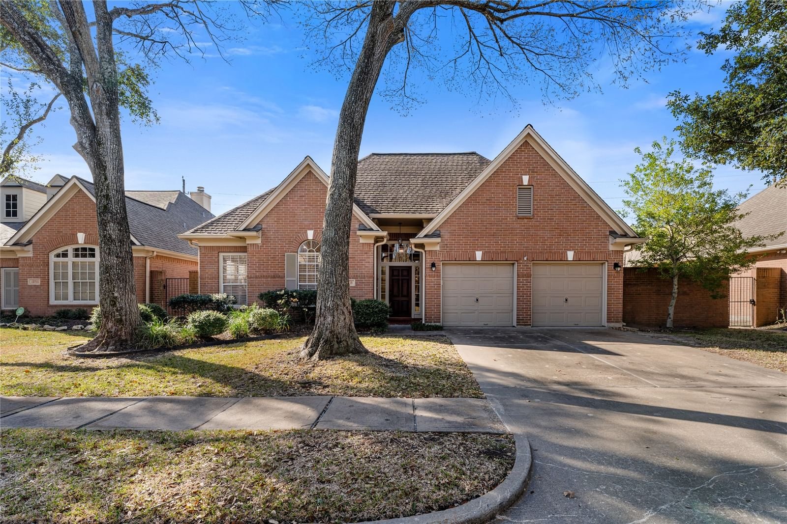 Real estate property located at 13719 Carriage Walk, Harris, Parkway Villages Sec 01, Houston, TX, US