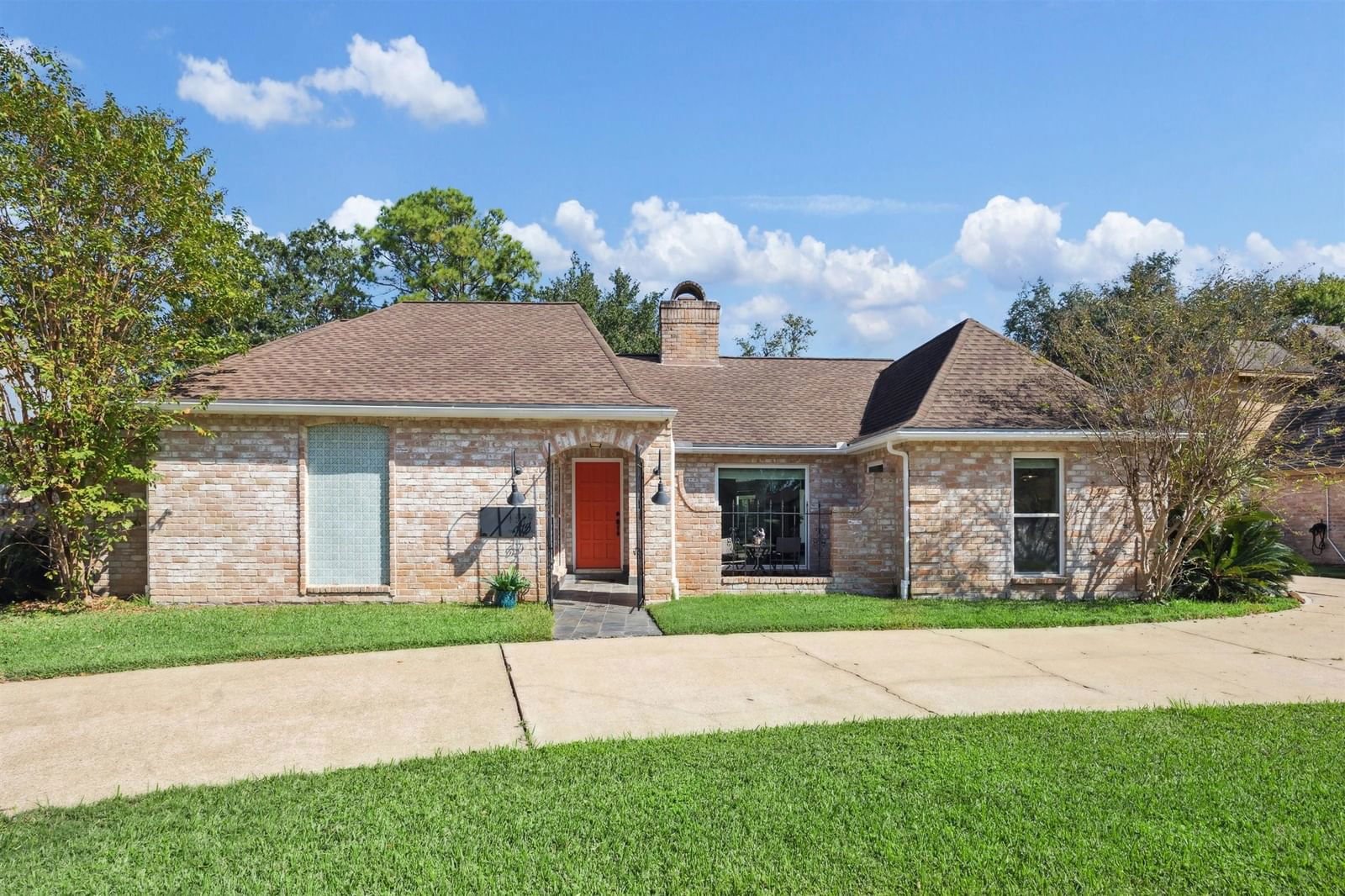 Real estate property located at 1619 Fall Valley, Harris, Lakeside Place, Houston, TX, US