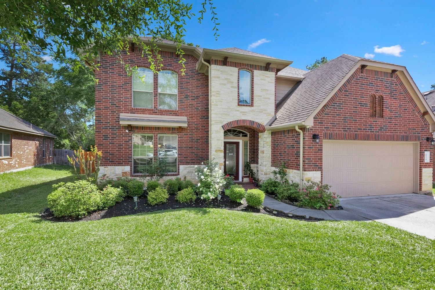 Real estate property located at 1924 Honey Laurel, Montgomery, Graystone Hills 06, Conroe, TX, US