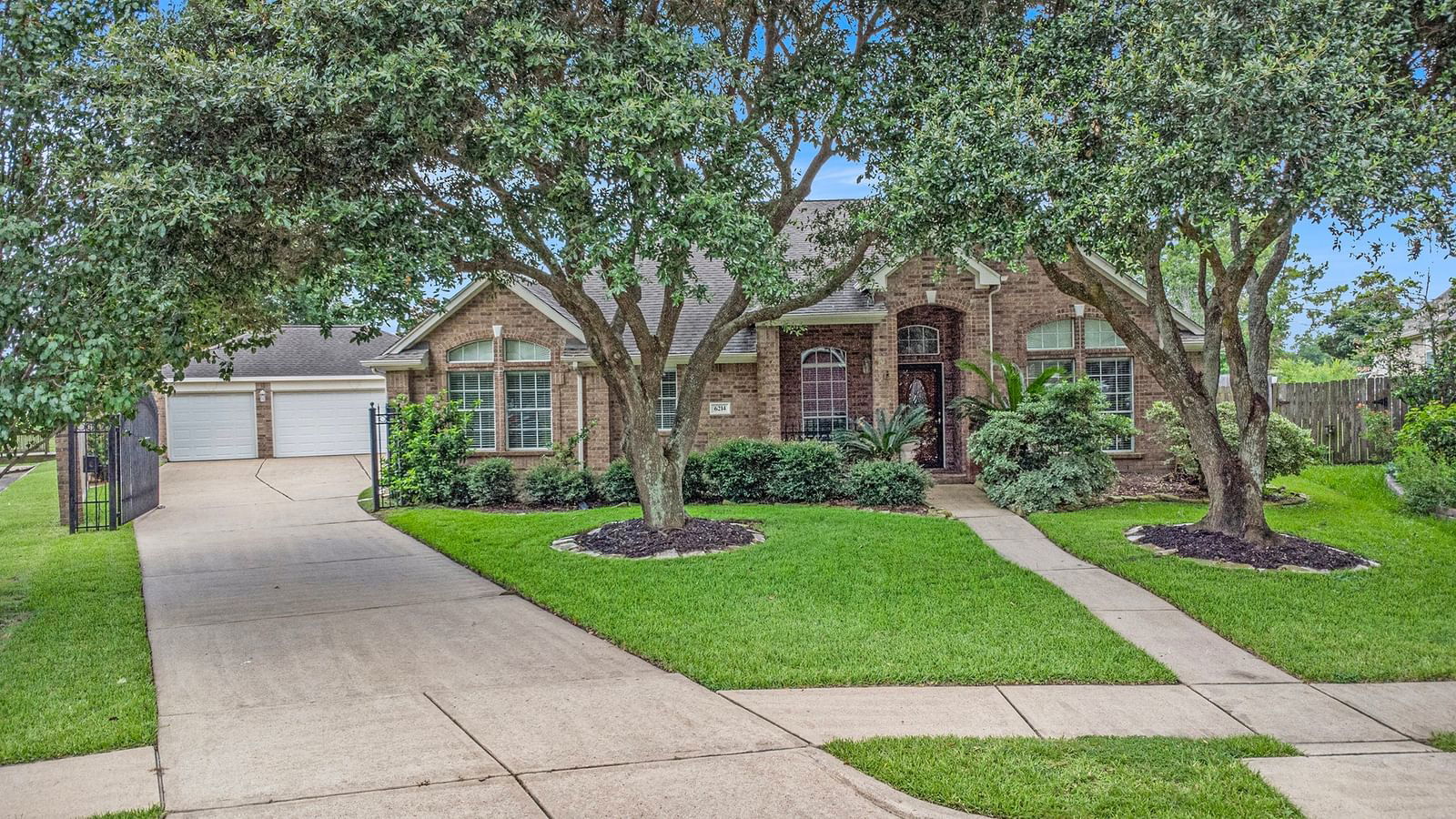 Real estate property located at 6214 Sumac, Brazoria, West Oaks Sec 4 Ph A, Pearland, TX, US