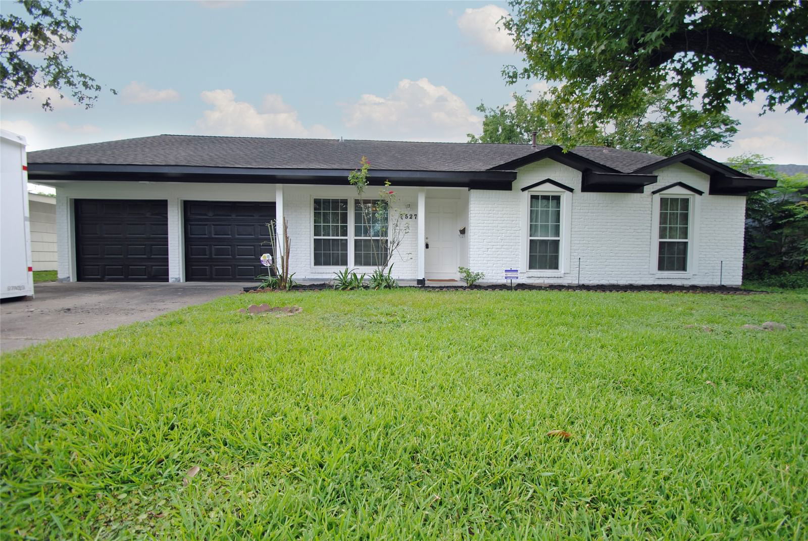 Real estate property located at 7527 Barberton, Harris, Sharpstown Sec 05, Houston, TX, US