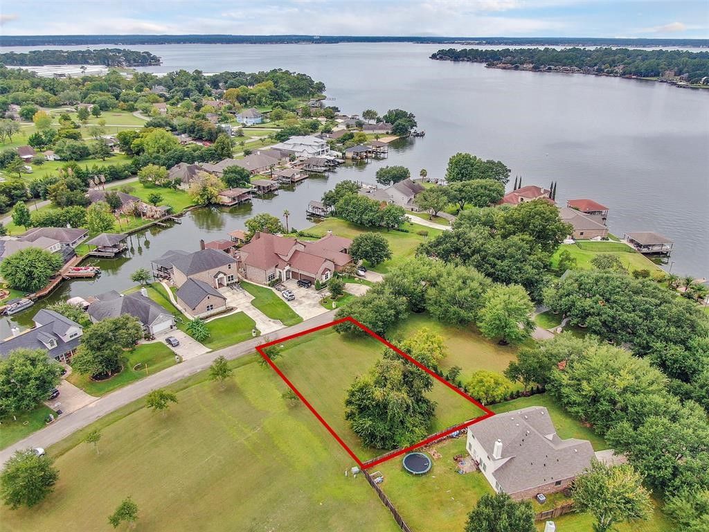 Real estate property located at 00 Shoreline Dr Lot 10, Montgomery, Lake Conroe Hills 02, Willis, TX, US